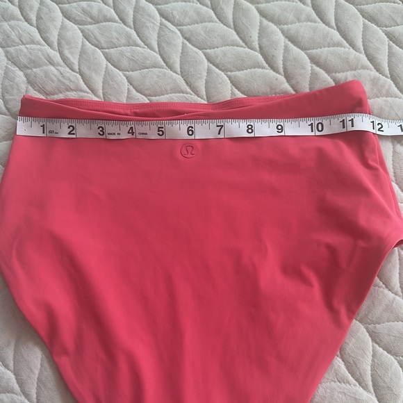 Lululemon Deep Sea High Waist Bottom size S - Picture 9 of 15